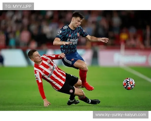 英超球员场边脱秋裤事件回顾与球员舒适性讨论